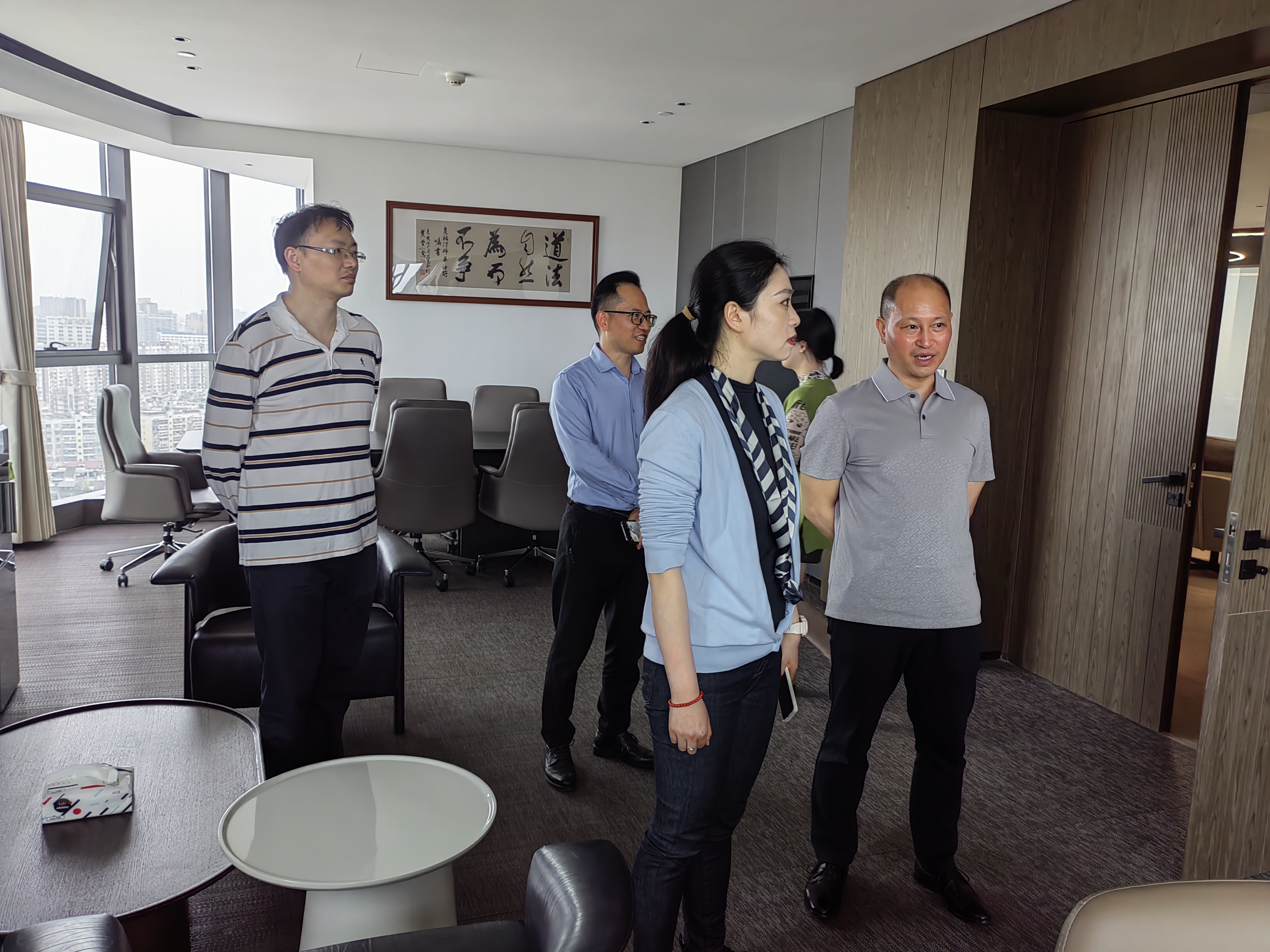 东坡区副区长黄羽翼一行莅临我所调研考察(图3)