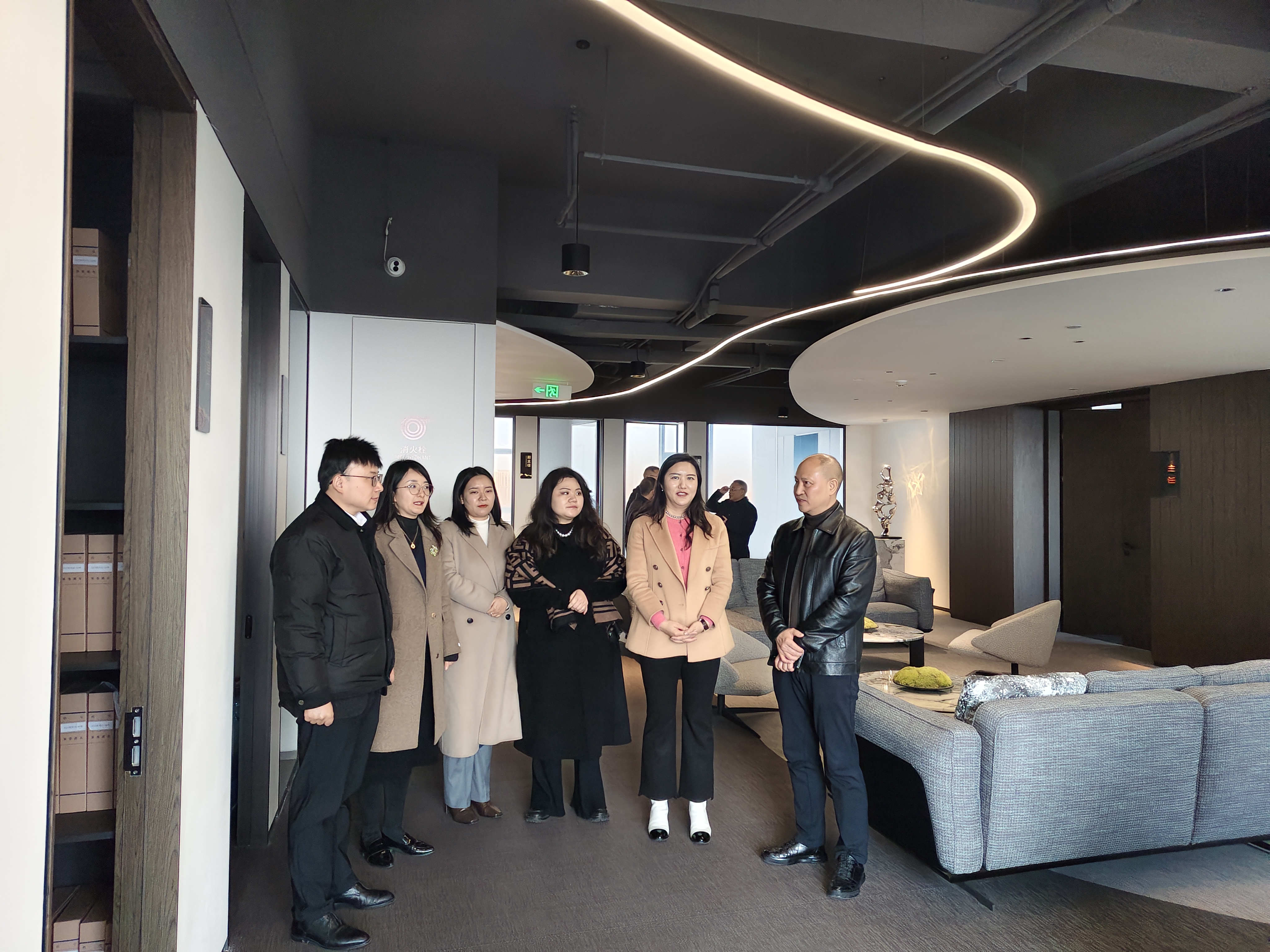 申浩律师事务所成都合伙人代表团赴良柄所参访交流(图2)